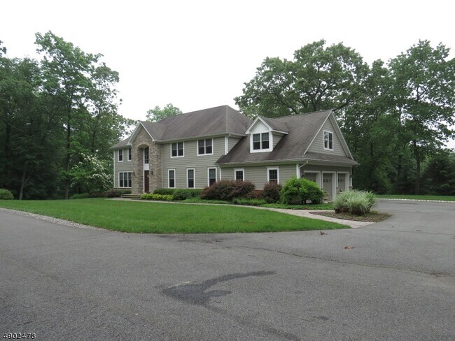 Foto del edificio - 22 Riverview Dr