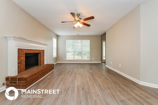 Building Photo - 704 Fieldstream Way