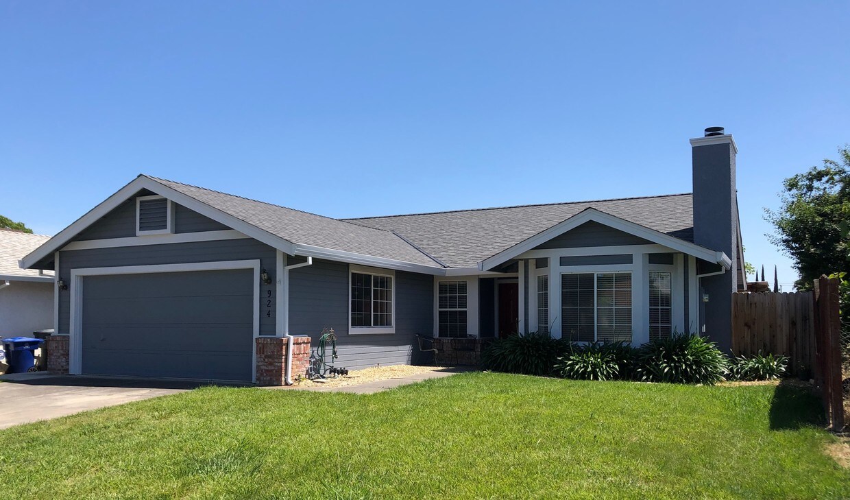 Building Photo - 924 Dondra Way