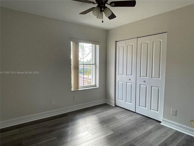 Building Photo - 6992 SW 148 Ln