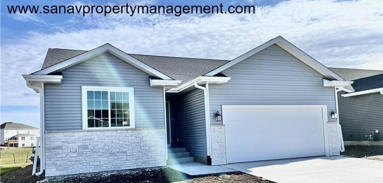 Foto principal - Spacious Ranch-Style Home in Waukee – Read...