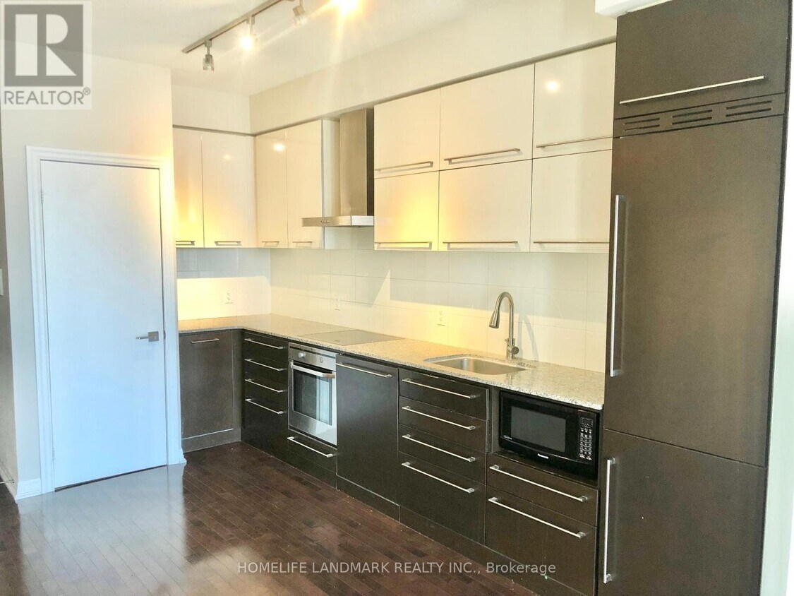 Photo principale - 770-PH770 Bay St.