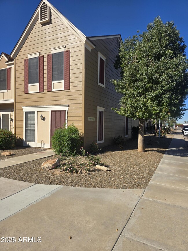Building Photo - 18838 N 34th Dr