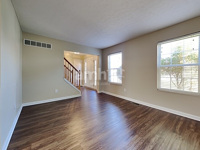Foto del edificio - 265 Red Cedar Ct