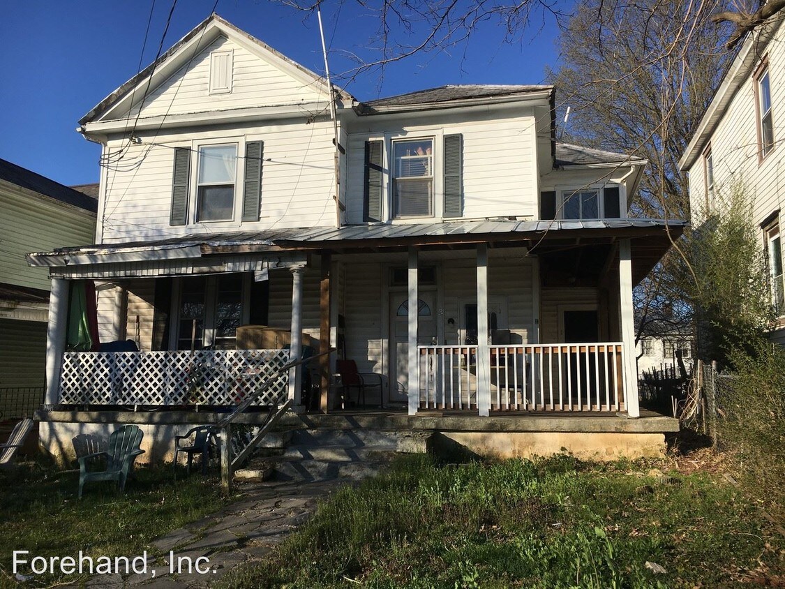 Primary Photo - 1707 Floyd St