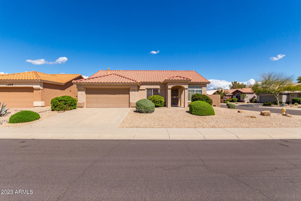 14204 W Gunsight Dr, Sun City West, AZ 85375 - House Rental in Sun City ...