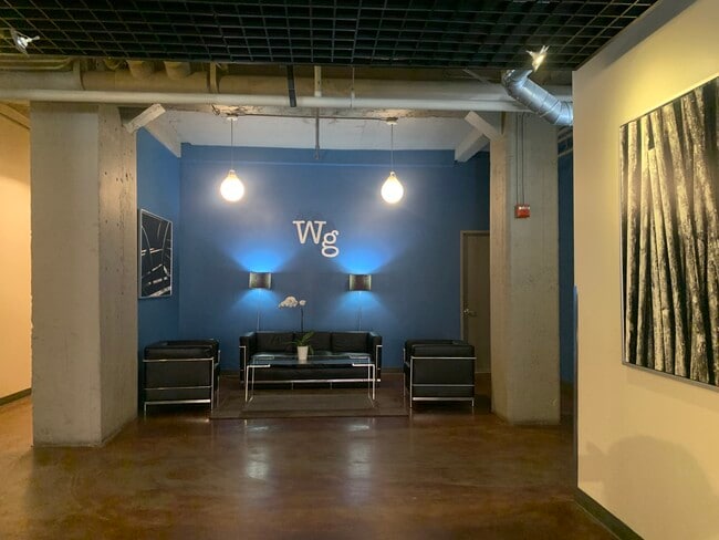 Building Photo - 328 W 200 S