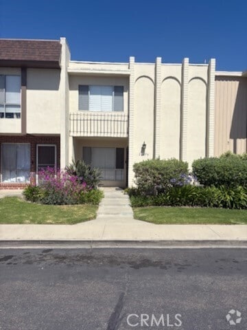 Building Photo - 21296 green spray Grn