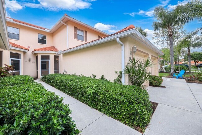 Building Photo - 360 Robin Hood Cir