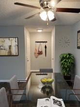 Building Photo - Arbor Ridge 1