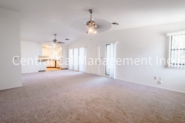 Foto del edificio - 4207 Eton St