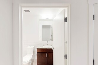 Interior Photo - Shoreland