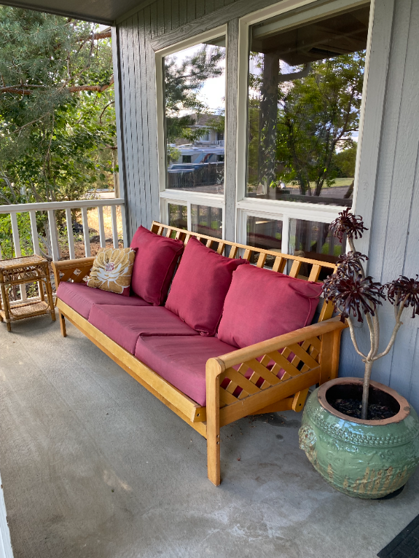 Building Photo - 2084 NW Canyon Dr