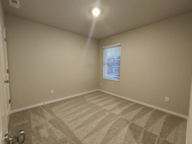 Foto del edificio - 1429 SW Pendleton Way