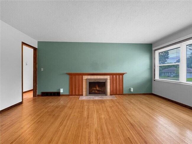 Foto del edificio - 7110 W 23rd St