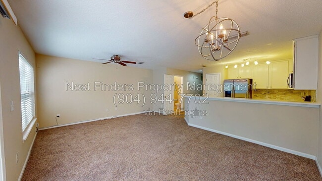 Building Photo - 1002 N Black Cherry Dr