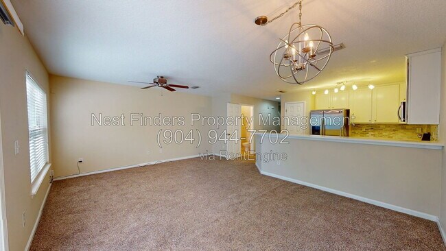 Foto del edificio - 1002 N Black Cherry Dr