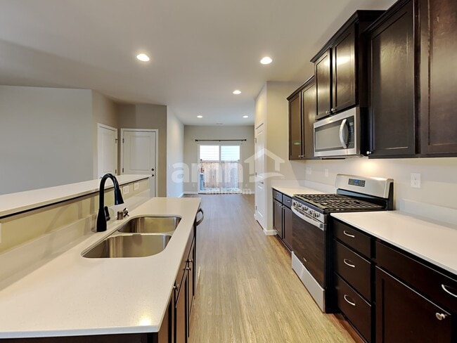 Building Photo - 306 Holdener Ln N