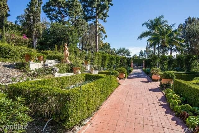Building Photo - 6 br, 8 bath House - 100 Vanderlip Dr