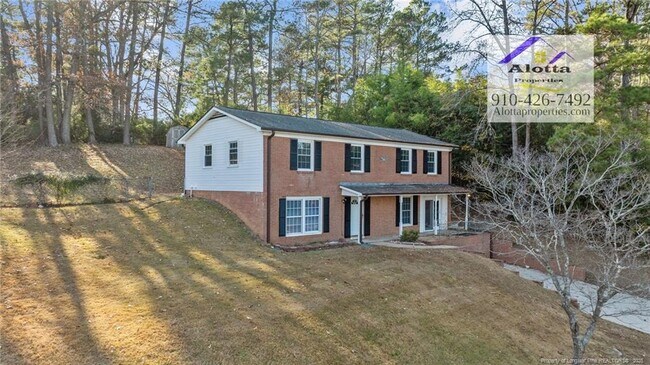 Building Photo - 1829 Spruce St