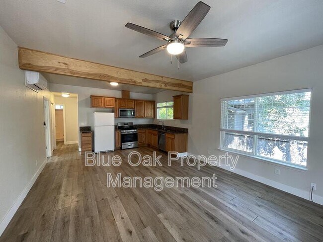 Foto del edificio - 330 Oak St