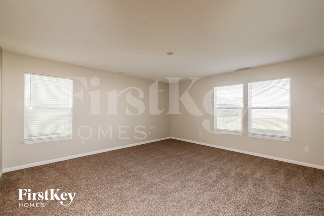 Foto del edificio - 8128 Wildwood Farms Dr