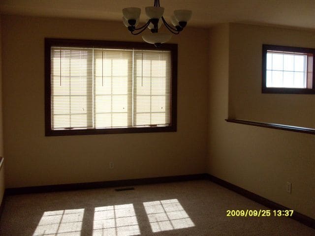 Building Photo - 3 BEDROOM | 2 BATH | TOWNHOME | RAPID VALLEY