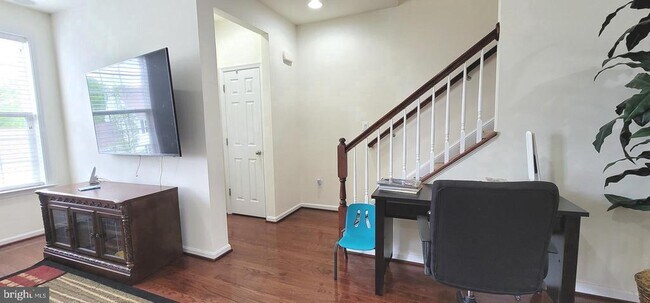 Foto del edificio - 2873 Burrows Ln