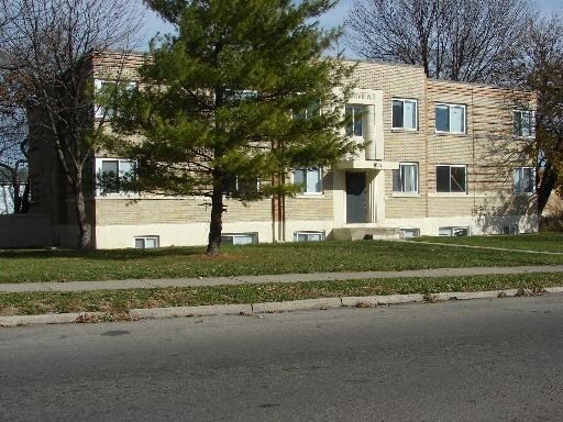 Building Photo - 607 W Fairview Ave