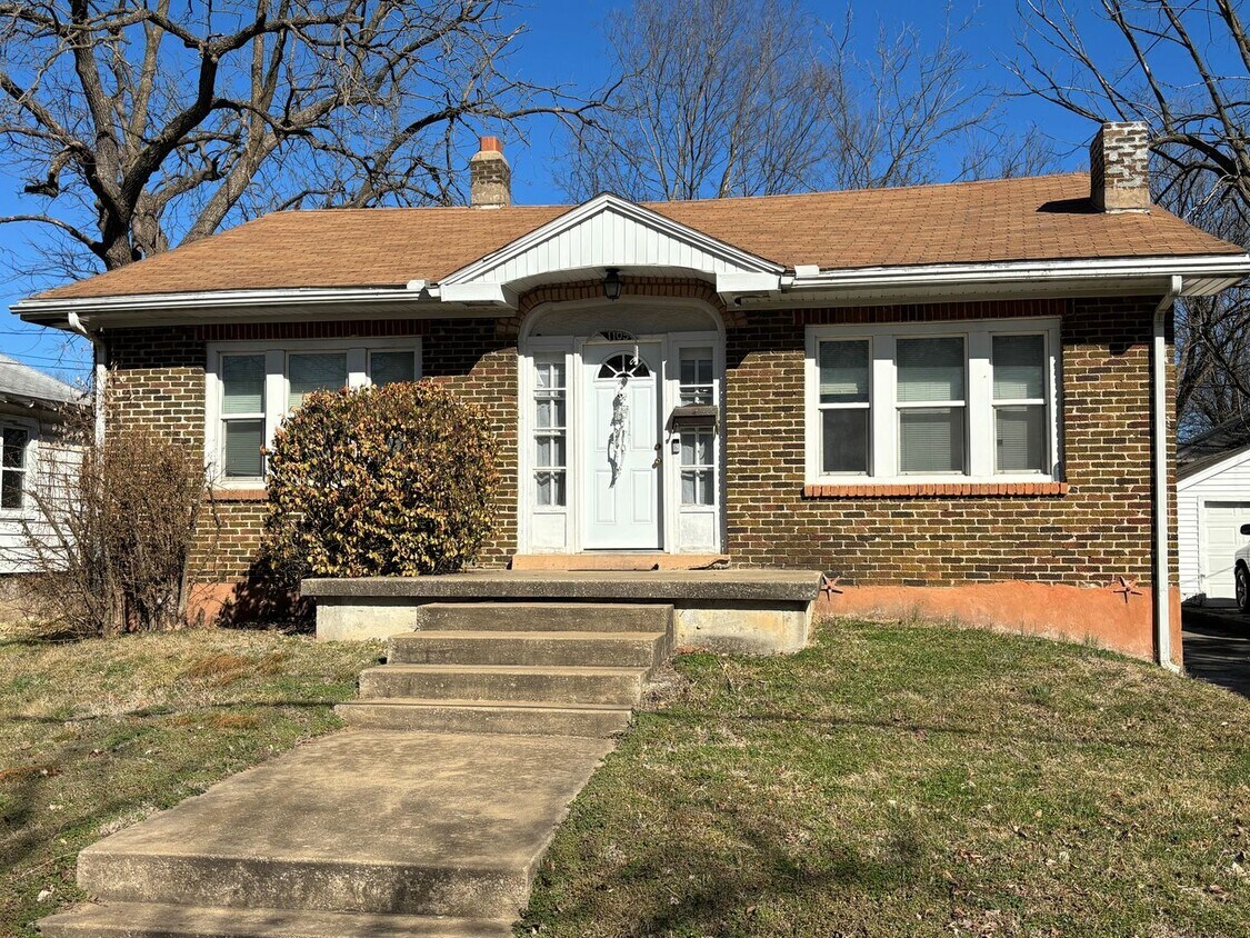 1105 E Loren St, Springfield, MO 65807 House Rental in Springfield