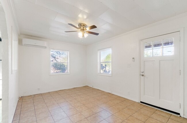 Photo - 3715 E Glenn St Apartment