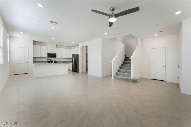 Building Photo - 3701 Via Gennaro