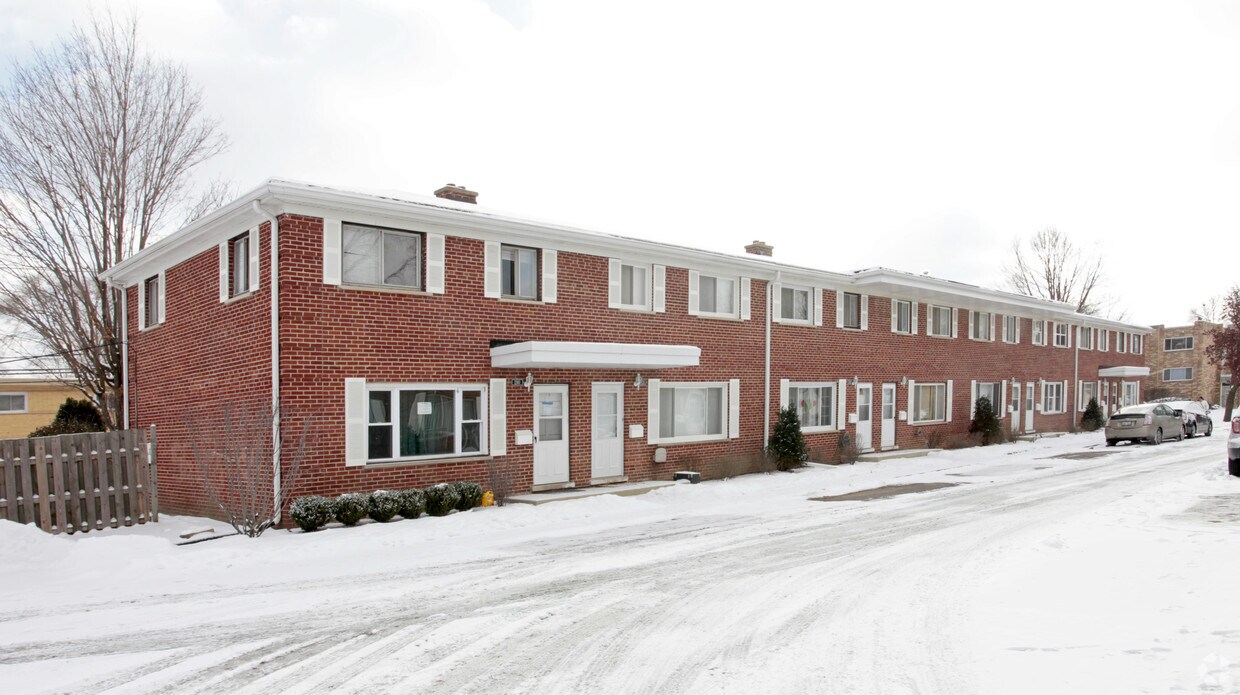 Foto del edificio - 1240-1248 E Boxwood Dr