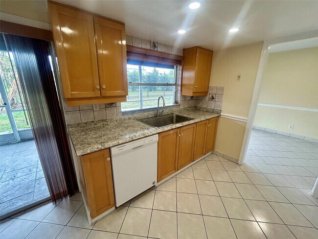 Foto del edificio - 6730 NW 9th St