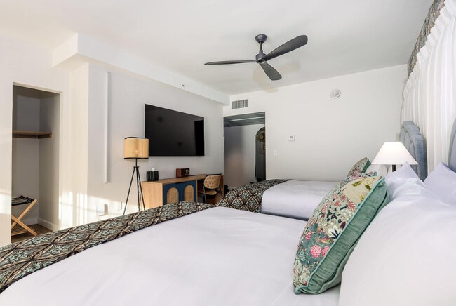 Building Photo - 1200 Ocean Dr