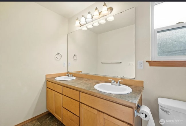 Foto del edificio - 3128 Broadway