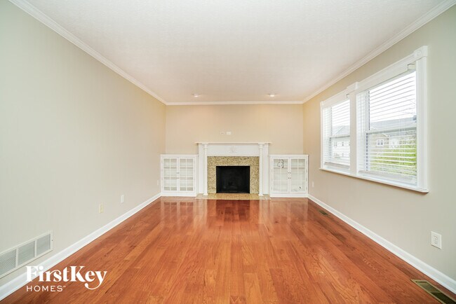 Foto del edificio - 6405 Stretton Pl