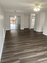 Building Photo - 2216 Harbor View Dr