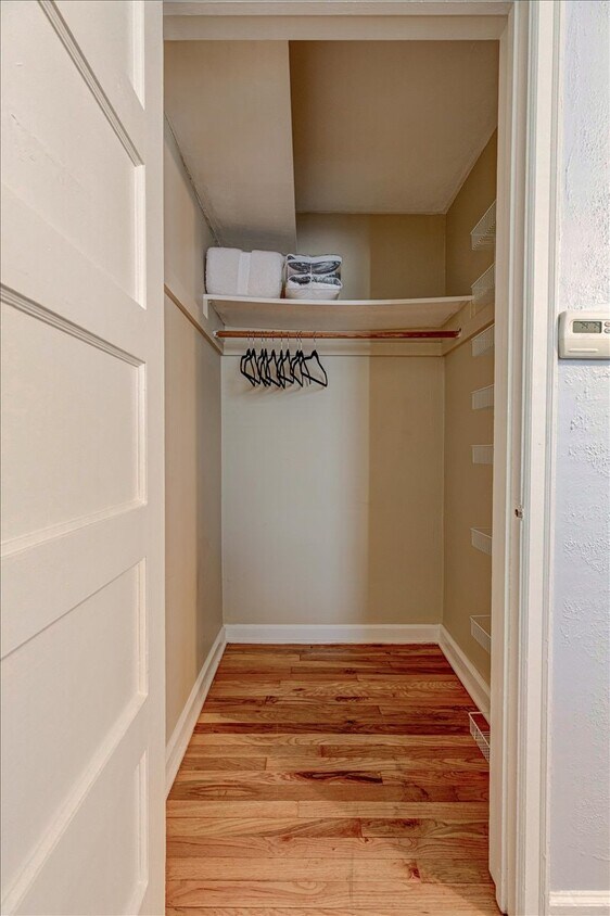 5513 NW Radial Hwy, Omaha, NE 68104 Townhome Rentals in Omaha NE