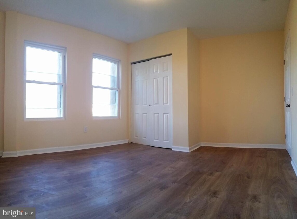 Foto principal - 6143 Limekiln Pike