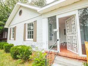 Building Photo - 1632 43rd Pl
