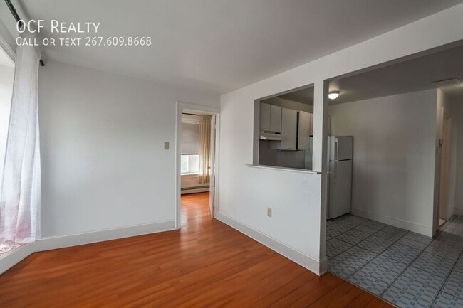 Building Photo - 400 N 32nd St