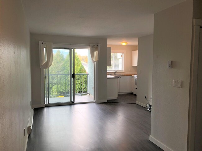 Photo du bâtiment - 1050 Braidwood Rd