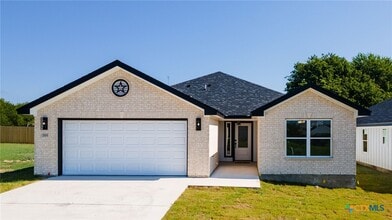 Building Photo - 2115 Blackhawk Lp