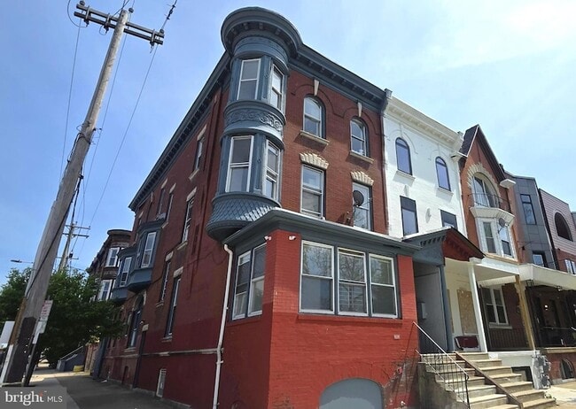 Photo - 1543 N 33rd St Apartment