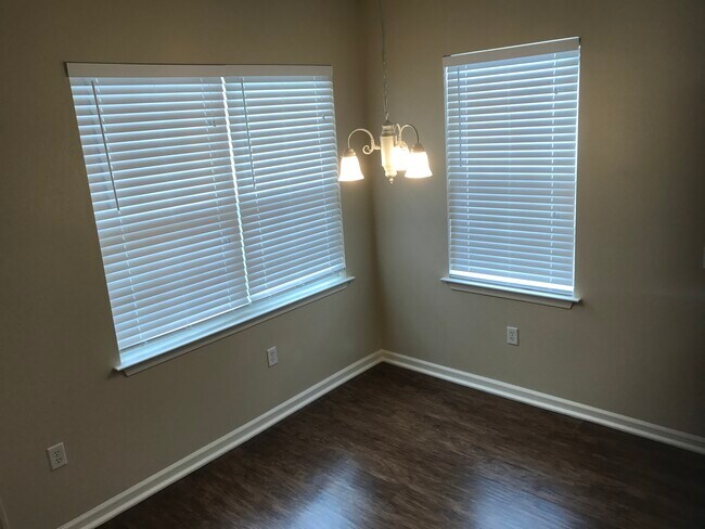 Building Photo - 213 Antigua Pl