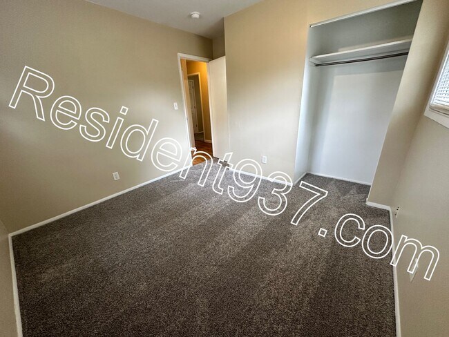 Foto del edificio - 3 Bed 1 Bath Home