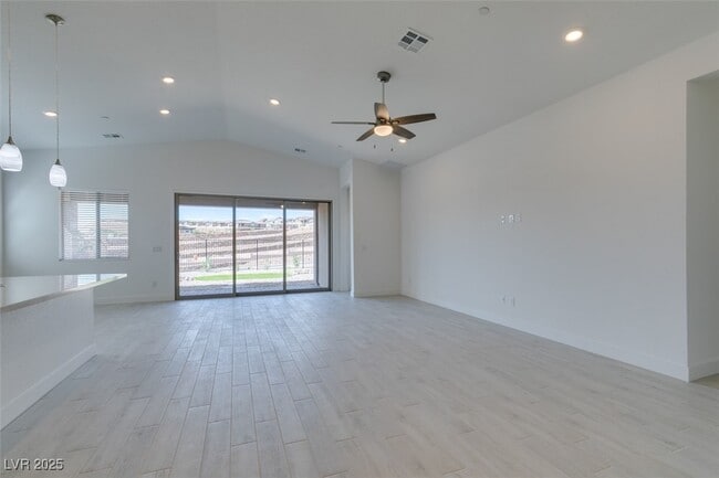 Building Photo - 257 Piazzetta Pl