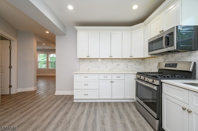 Building Photo - 32 Woodland Ave