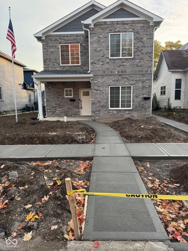 Primary Photo - 2143 Columbia Ave